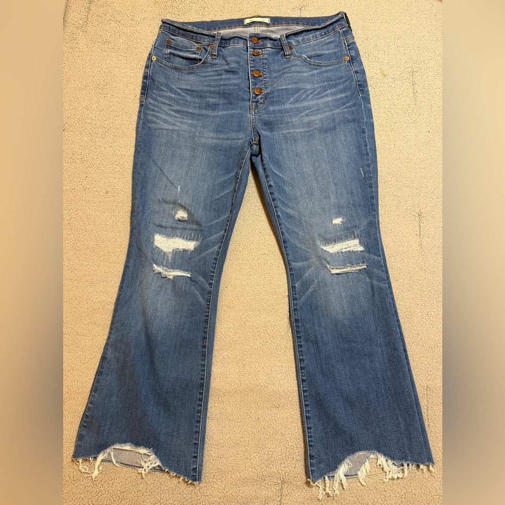 Worn Only Once! Super Cute Madewell Women’s Cali Demi-Boot Jeans Size 32